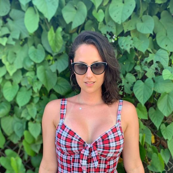 Meet your Posher, Chelsey - Picture 1 of 1